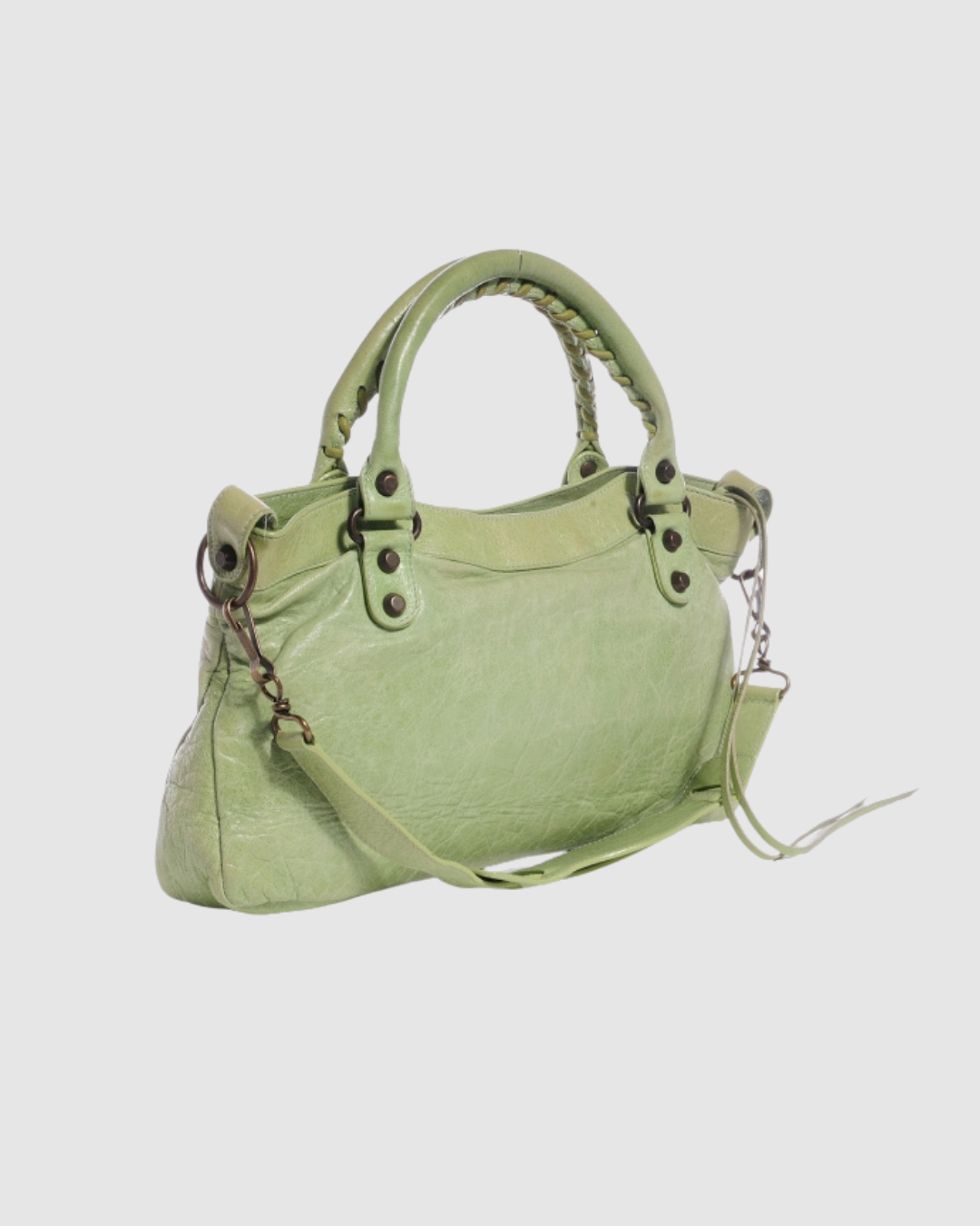 Balenciaga Chevre First bag con classic hardware en color pistachio