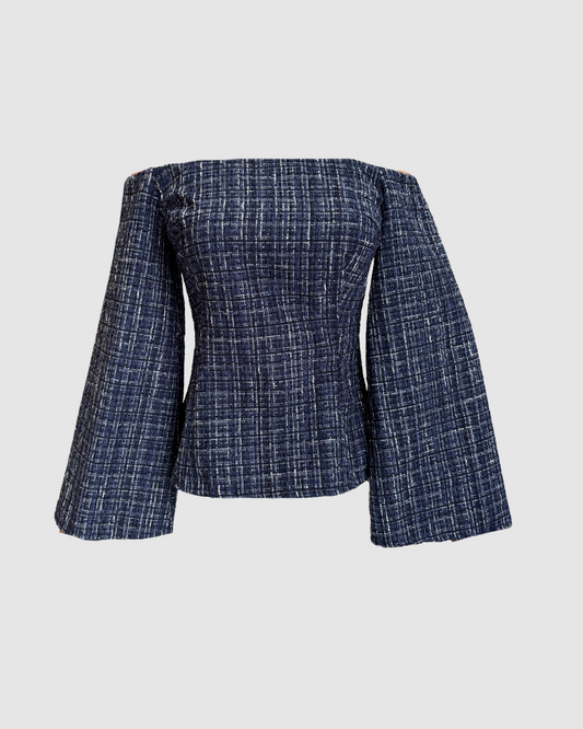 Blusa off-shoulder de tweed