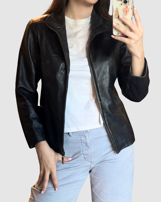 Chaqueta negra de piel