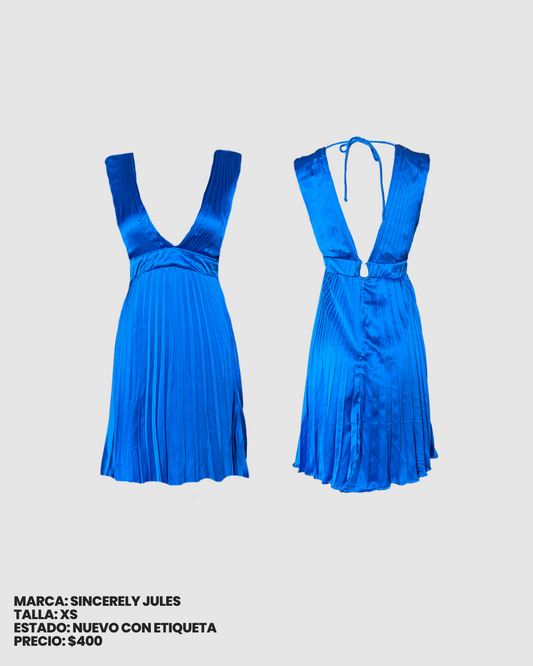 Vestido corto azul satinado plisado