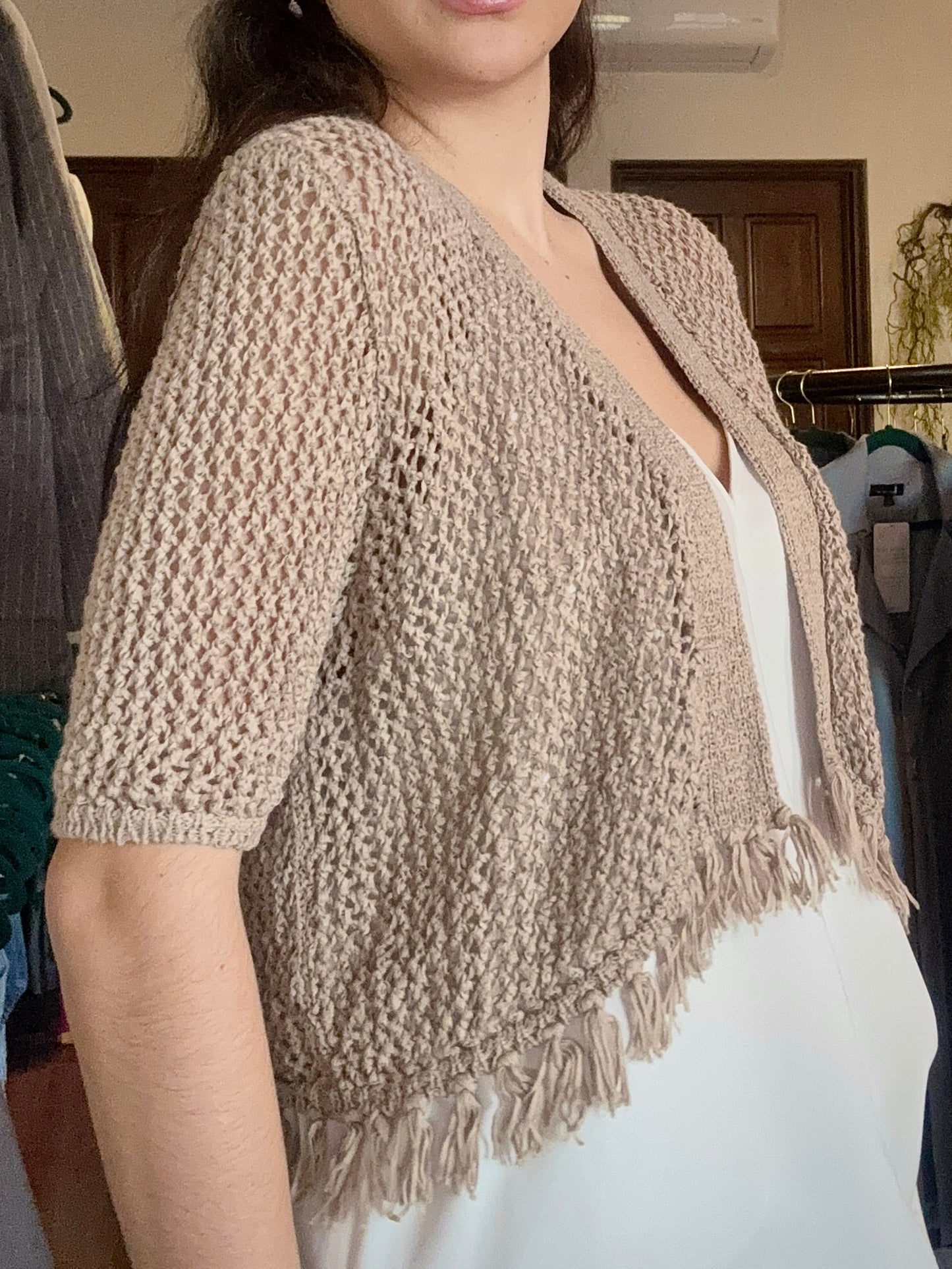 Cardigan beige crochet