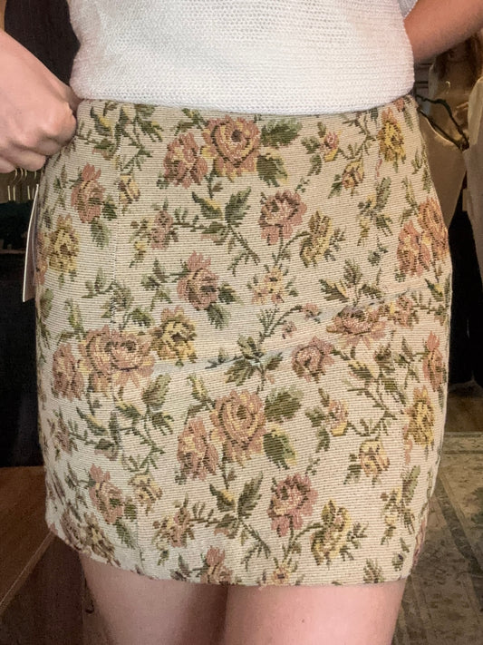 Falda mini beige con print