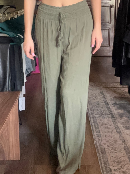 Pantalones verdes 'flowy'