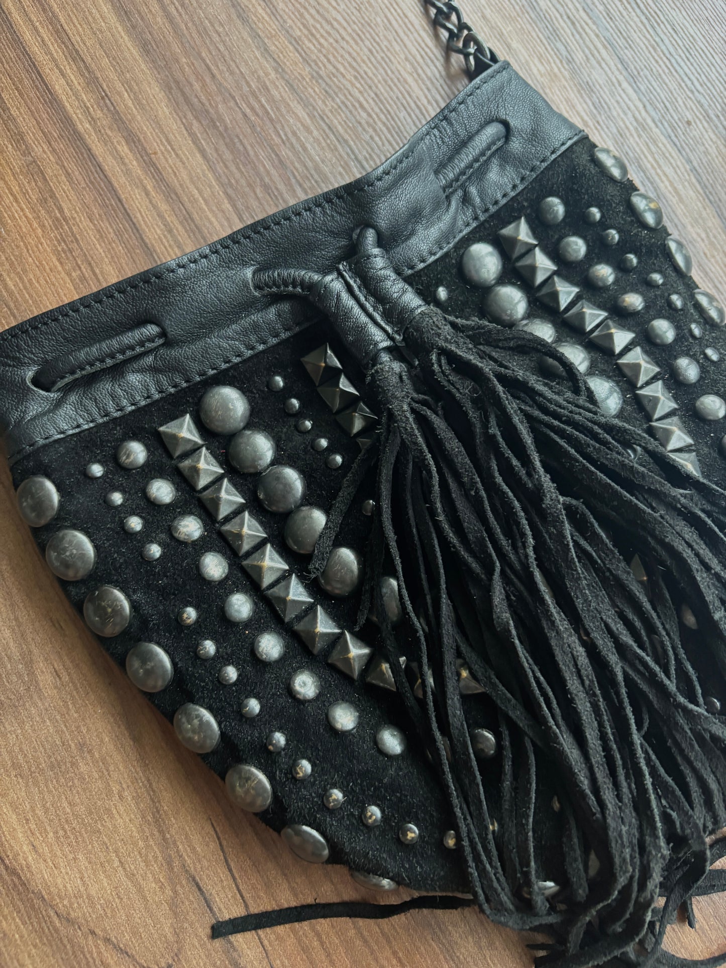 Bolsa Boho De Piel Con Studs Metálicos