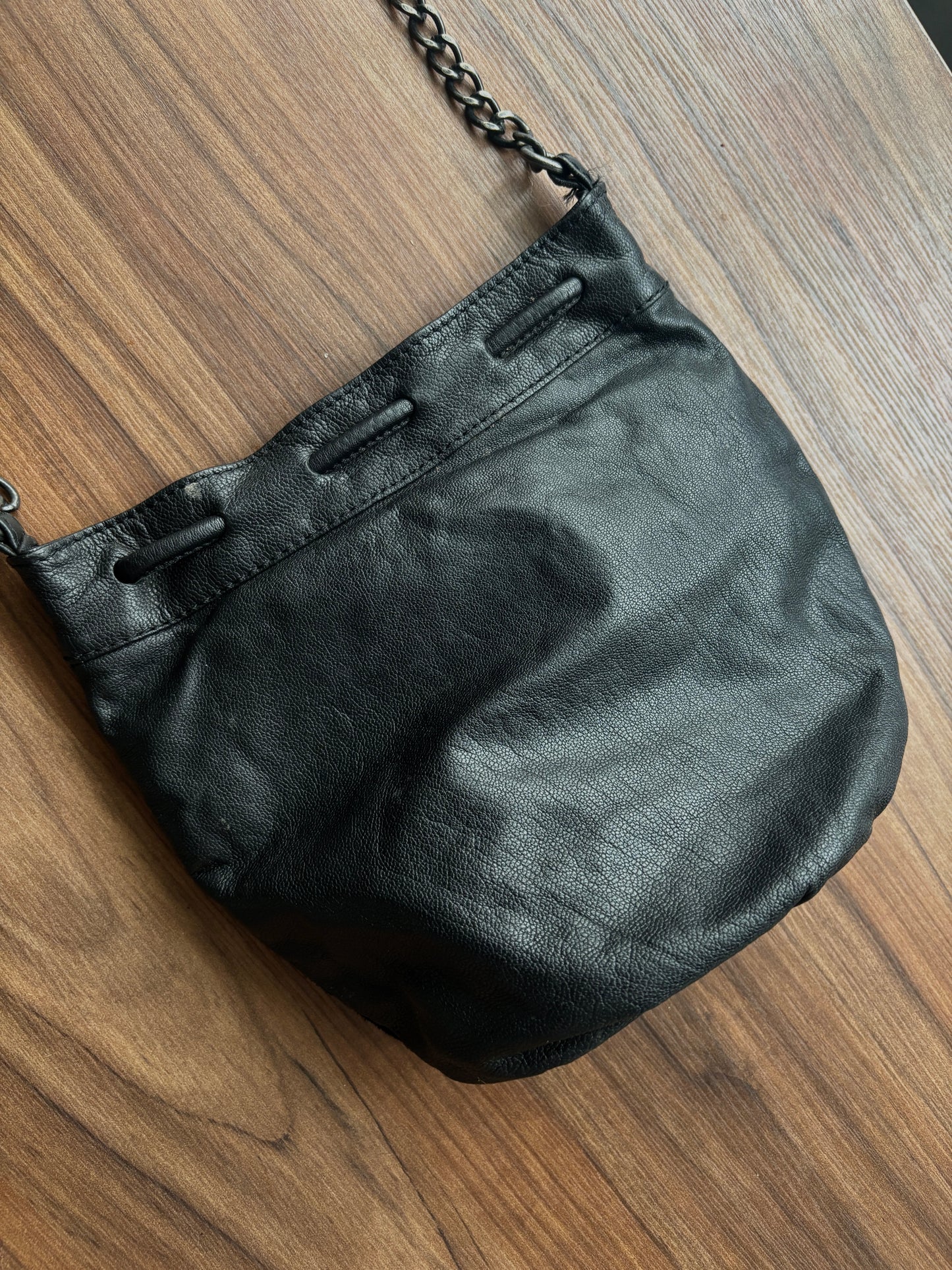 Bolsa Boho De Piel Con Studs Metálicos